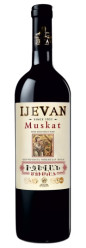 Вино розовое полусладкое Ijevan Мускат 0,75л