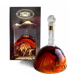 Бренди гора Арарат 10 лет 0,5Л 40% PROSHYAN