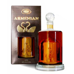 Бренди Лебедь 10 лет 0,5Л 40% PROSHYAN