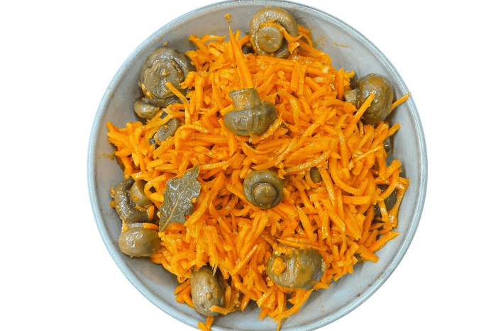 деталь Шампиньоны с морковью по-корейски Limbo Food