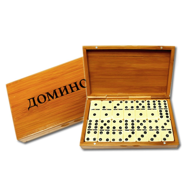 деталь Домино в бамбуковой коробке